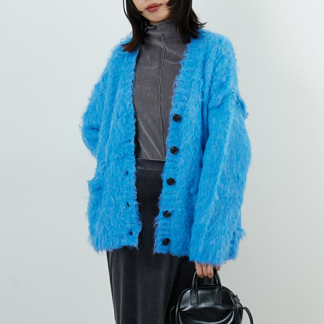 MAISON SPECIAL [メゾンスペシャル] フラッフィーシャギーカーディガン [21242365701] T.BLU &&モデル身長：162cm 着用サイズ：F&&