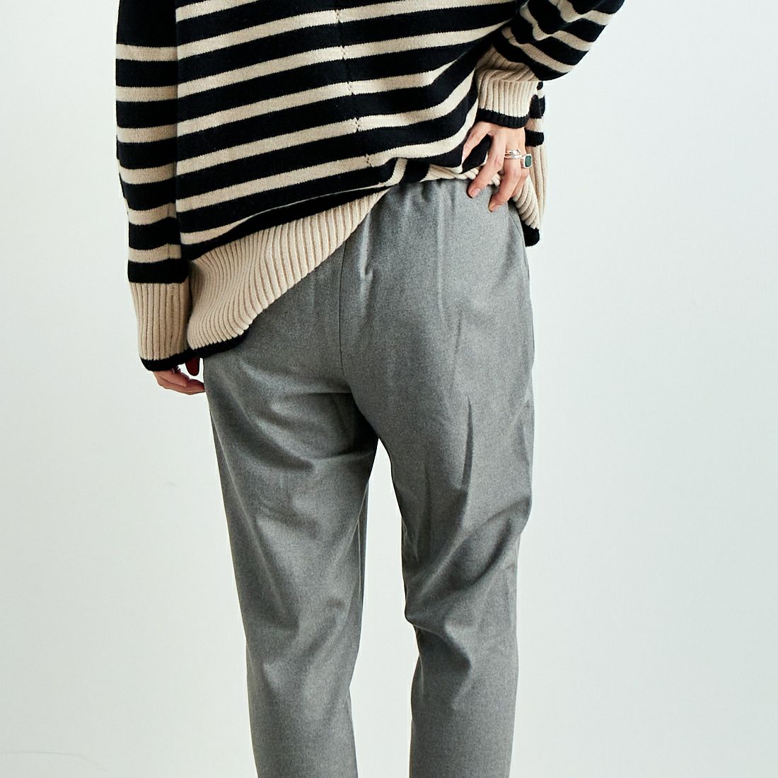 Jeans Factory Clothes [ジーンズファクトリークローズ] コスミカルウォームテーパードパンツ [21243059] 002 Mｸﾞﾚｰ &&モデル身長：158cm 着用サイズ：36&&