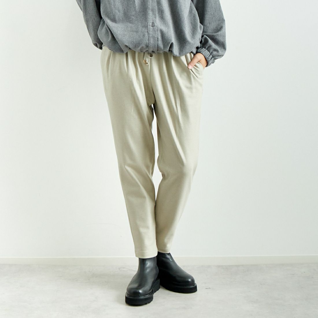 Jeans Factory Clothes [ジーンズファクトリークローズ] コスミカルウォームテーパードパンツ [21243059] 033 ﾍﾞｰｼﾞｭ &&モデル身長：167cm 着用サイズ：40&&