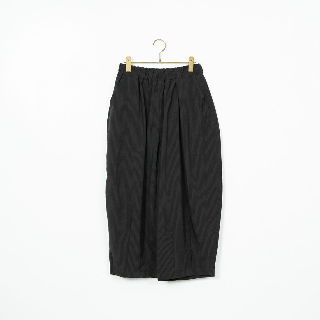 19 BLACK