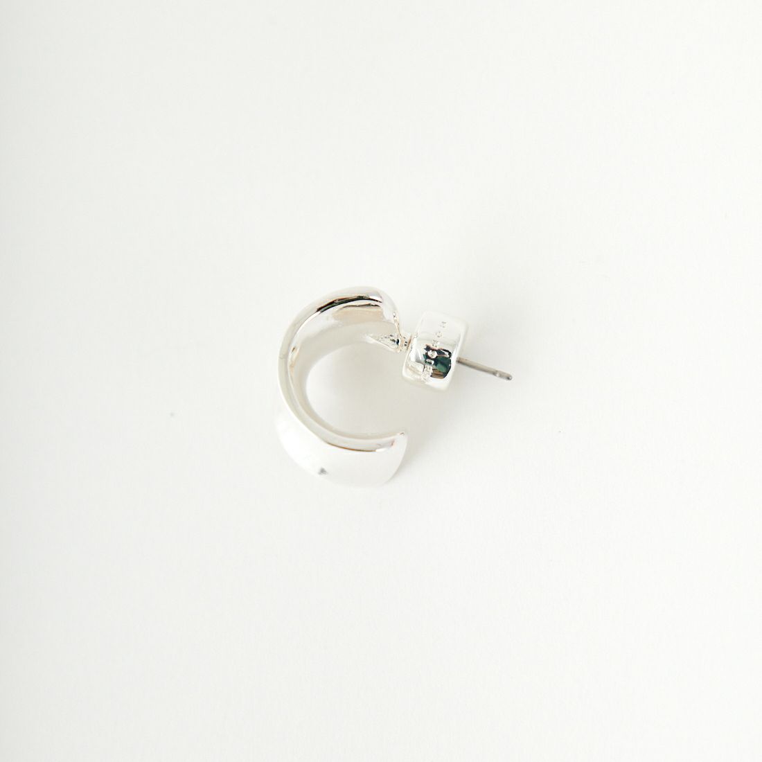 CHIGNON [シニヨン] カーブラップピアス [0045-360RT] SILVER