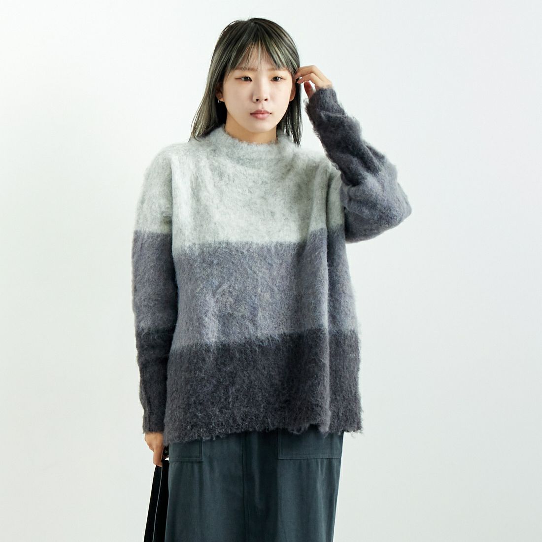 CLOCHE [クロシェ] グラデーションシャギーニット [45285630] ﾁｬｺｰﾙ &&モデル身長：167cm 着用サイズ：2&&