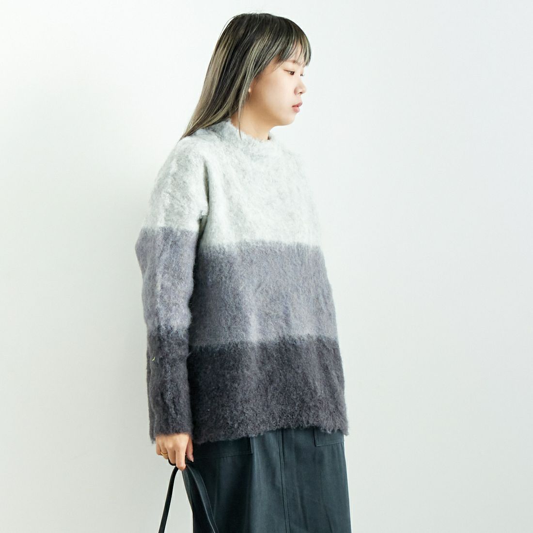 CLOCHE [クロシェ] グラデーションシャギーニット [45285630] ﾁｬｺｰﾙ &&モデル身長：167cm 着用サイズ：2&&