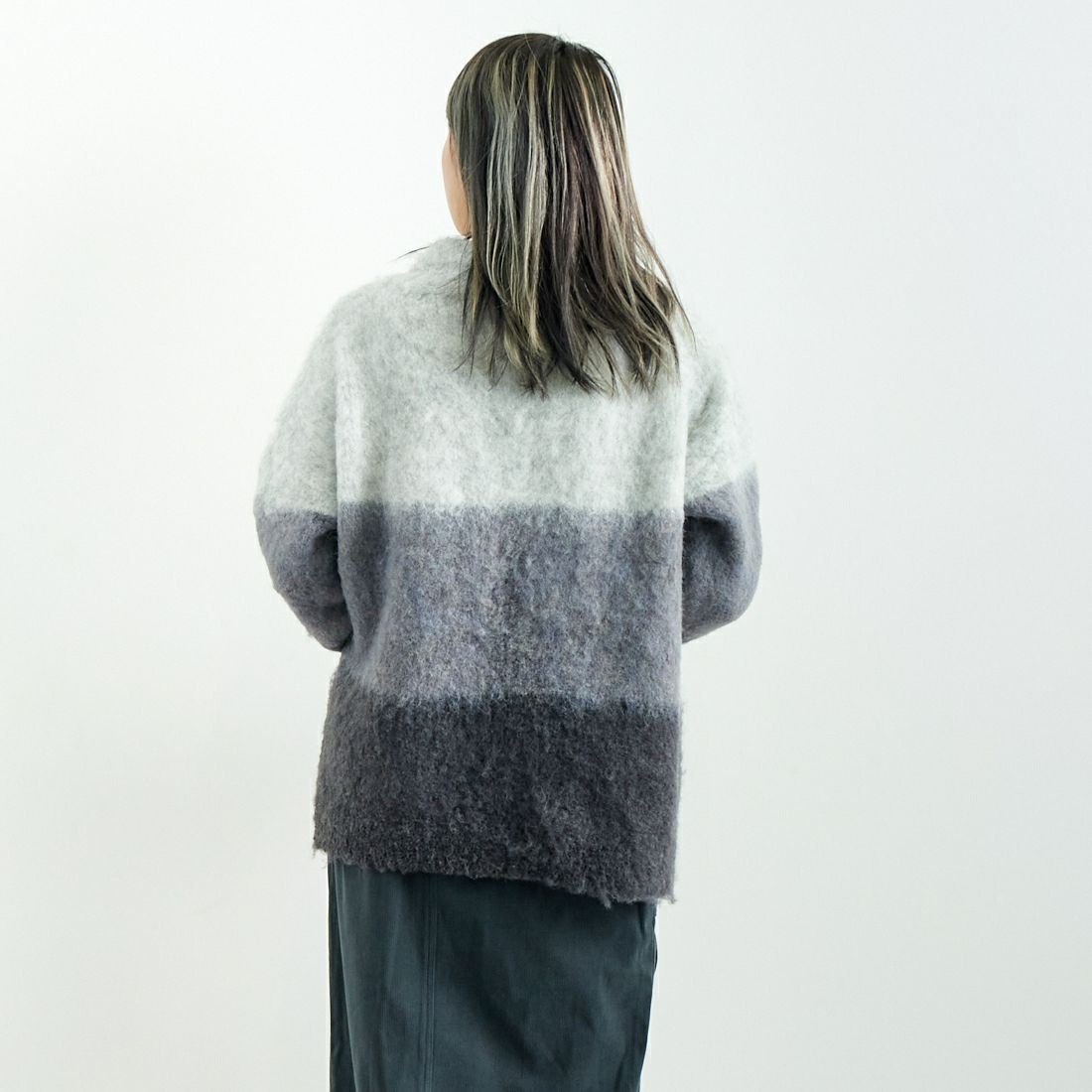 CLOCHE [クロシェ] グラデーションシャギーニット [45285630] ﾁｬｺｰﾙ &&モデル身長：167cm 着用サイズ：2&&