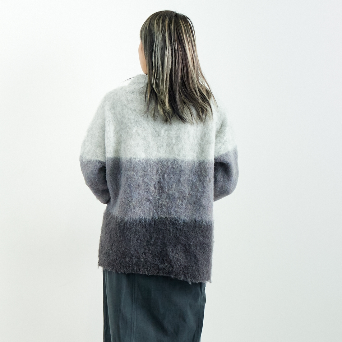 CLOCHE [クロシェ] グラデーションシャギーニット [45285630] ﾁｬｺｰﾙ &&モデル身長：167cm 着用サイズ：2&&