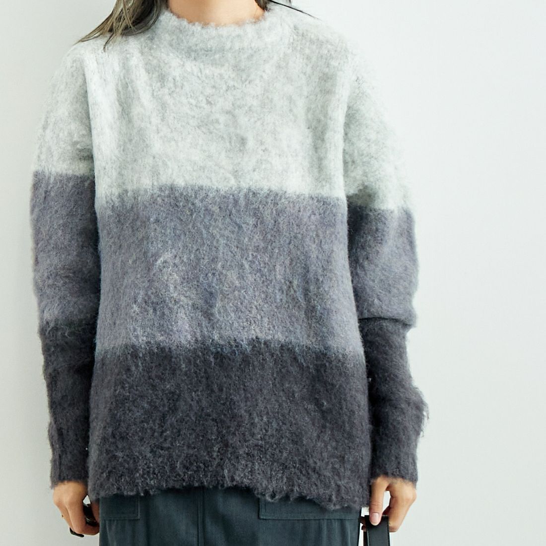 CLOCHE [クロシェ] グラデーションシャギーニット [45285630] ﾁｬｺｰﾙ &&モデル身長：167cm 着用サイズ：2&&