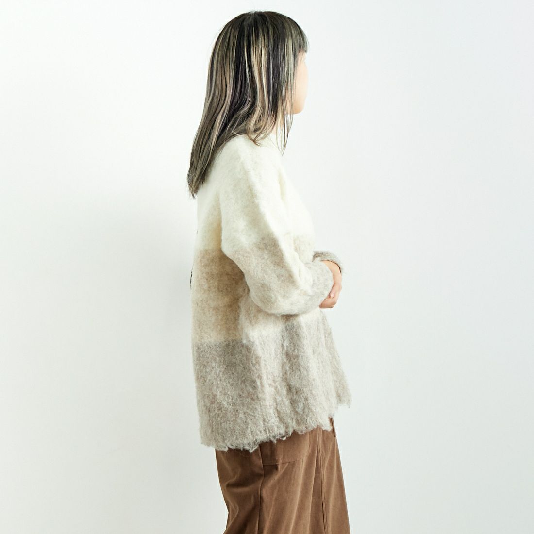 CLOCHE [クロシェ] グラデーションシャギーニット [45285630] ﾍﾞｰｼﾞｭ &&モデル身長：167cm 着用サイズ：2&&