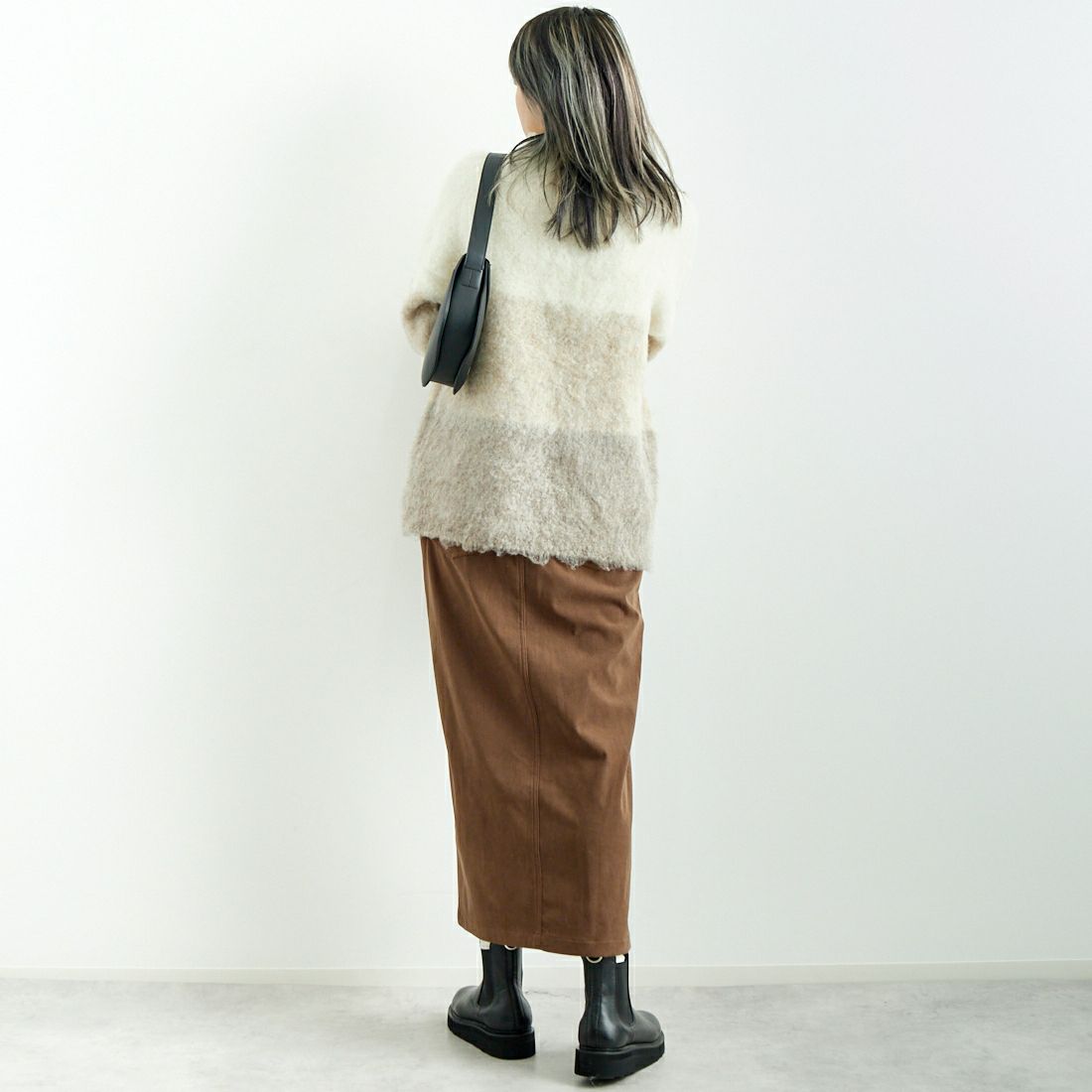 CLOCHE [クロシェ] グラデーションシャギーニット [45285630] ﾍﾞｰｼﾞｭ &&モデル身長：167cm 着用サイズ：2&&