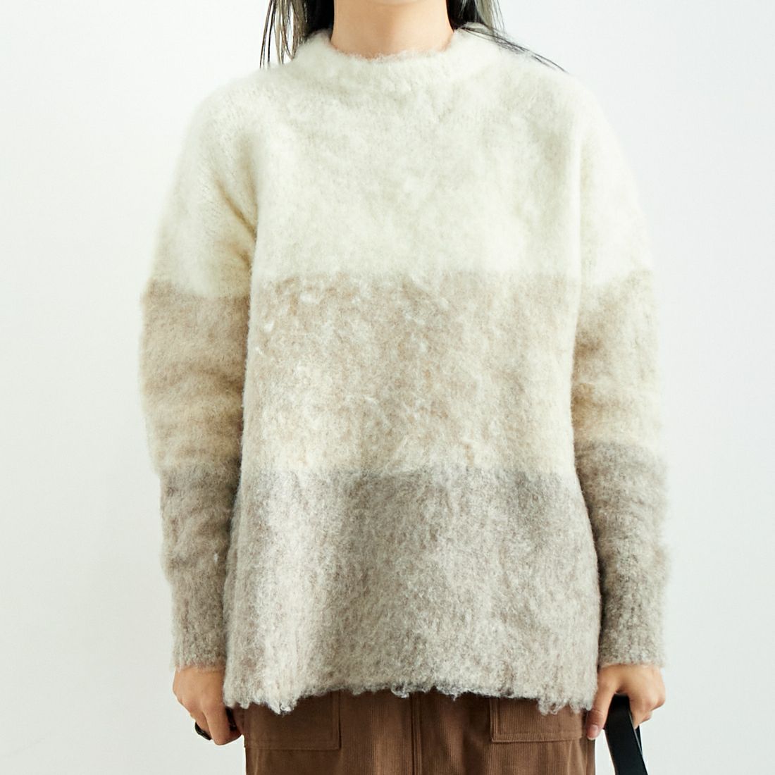 CLOCHE [クロシェ] グラデーションシャギーニット [45285630] ﾍﾞｰｼﾞｭ &&モデル身長：167cm 着用サイズ：2&&