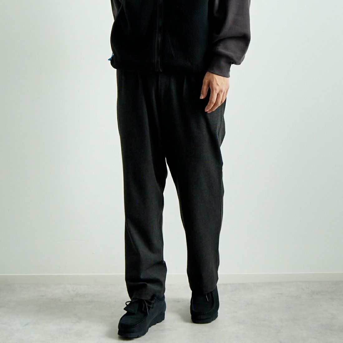 BLACK&&モデル身長：179cm 着用サイズ：L&&