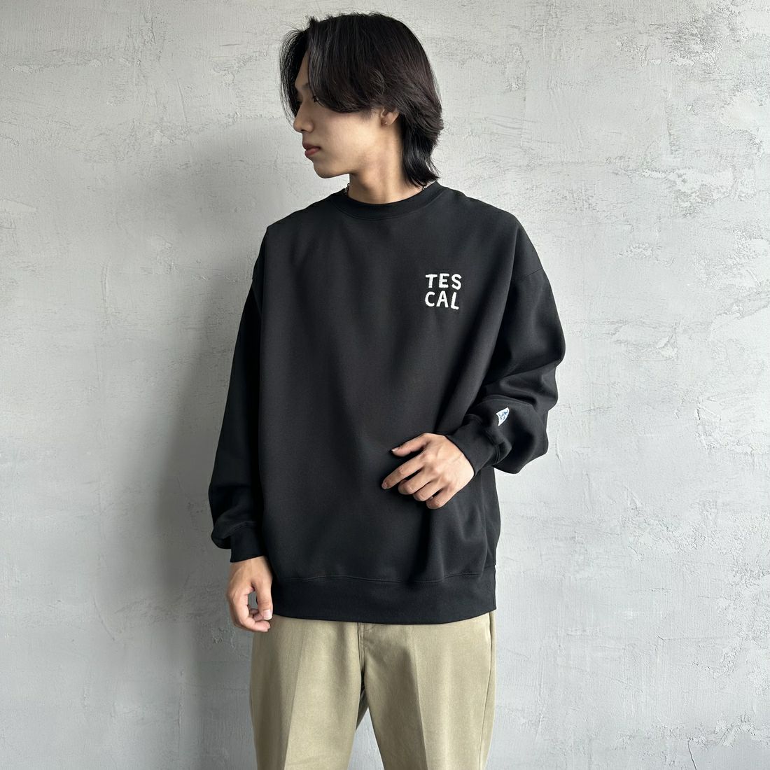 The Endless Summer [エンドレスサマー] 別注 TES CALIF MAP バック刺繍スウェット [C-24774504-JF] 01 BLACK &&モデル身長：179cm 着用サイズ：XL&&