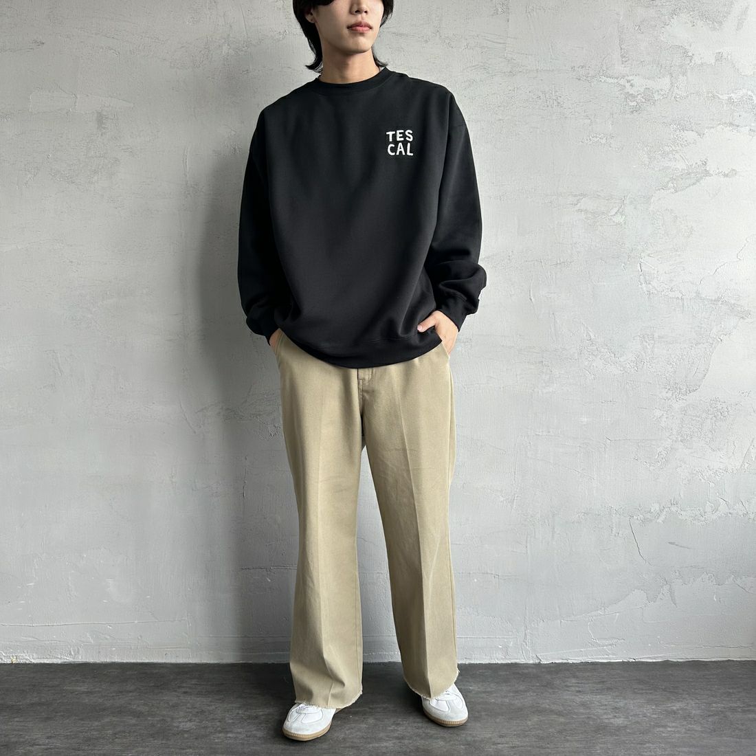 The Endless Summer [エンドレスサマー] 別注 TES CALIF MAP バック刺繍スウェット [C-24774504-JF] 01 BLACK &&モデル身長：179cm 着用サイズ：XL&&