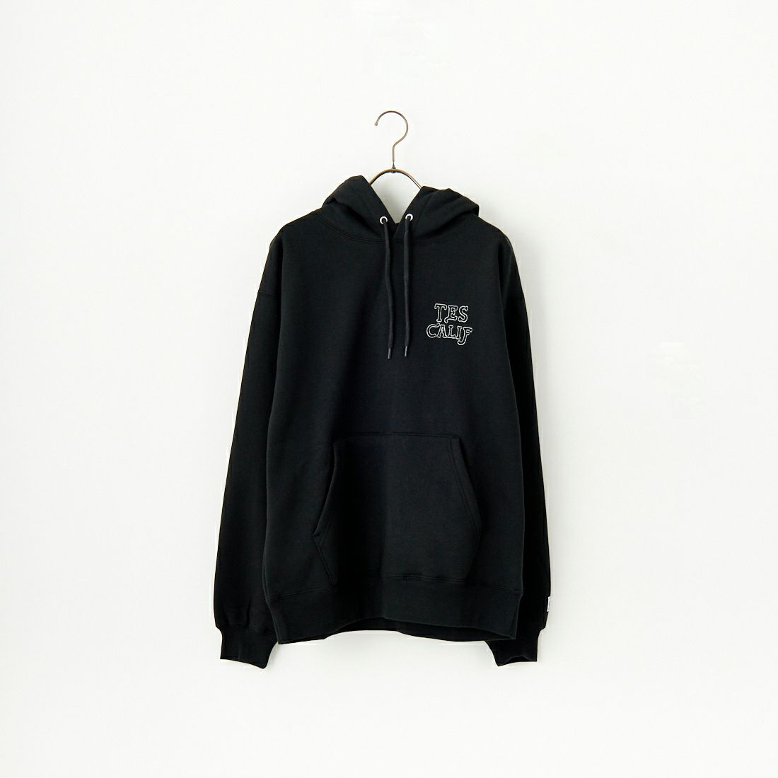 01 BLACK