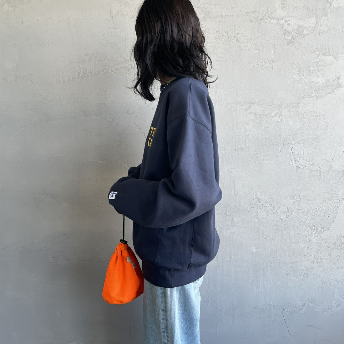 The Endless Summer [エンドレスサマー] 別注 TES CALIF MAP バック刺繍スウェット [C-24774504-JF] 60 NAVY &&モデル身長：160cm 着用サイズ：S&&