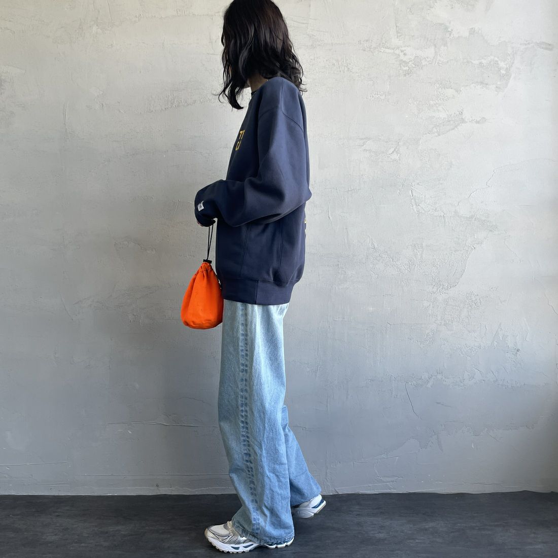 The Endless Summer [エンドレスサマー] 別注 TES CALIF MAP バック刺繍スウェット [C-24774504-JF] 60 NAVY &&モデル身長：160cm 着用サイズ：S&&