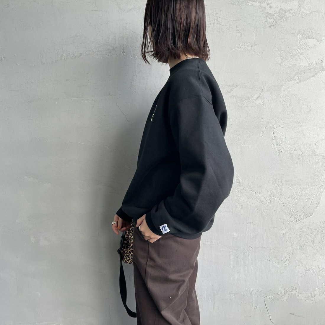 The Endless Summer [エンドレスサマー] 別注 TES CALIF MAP バック刺繍スウェット [C-24774504-JF] 01 BLACK &&モデル身長：158cm 着用サイズ：S&&