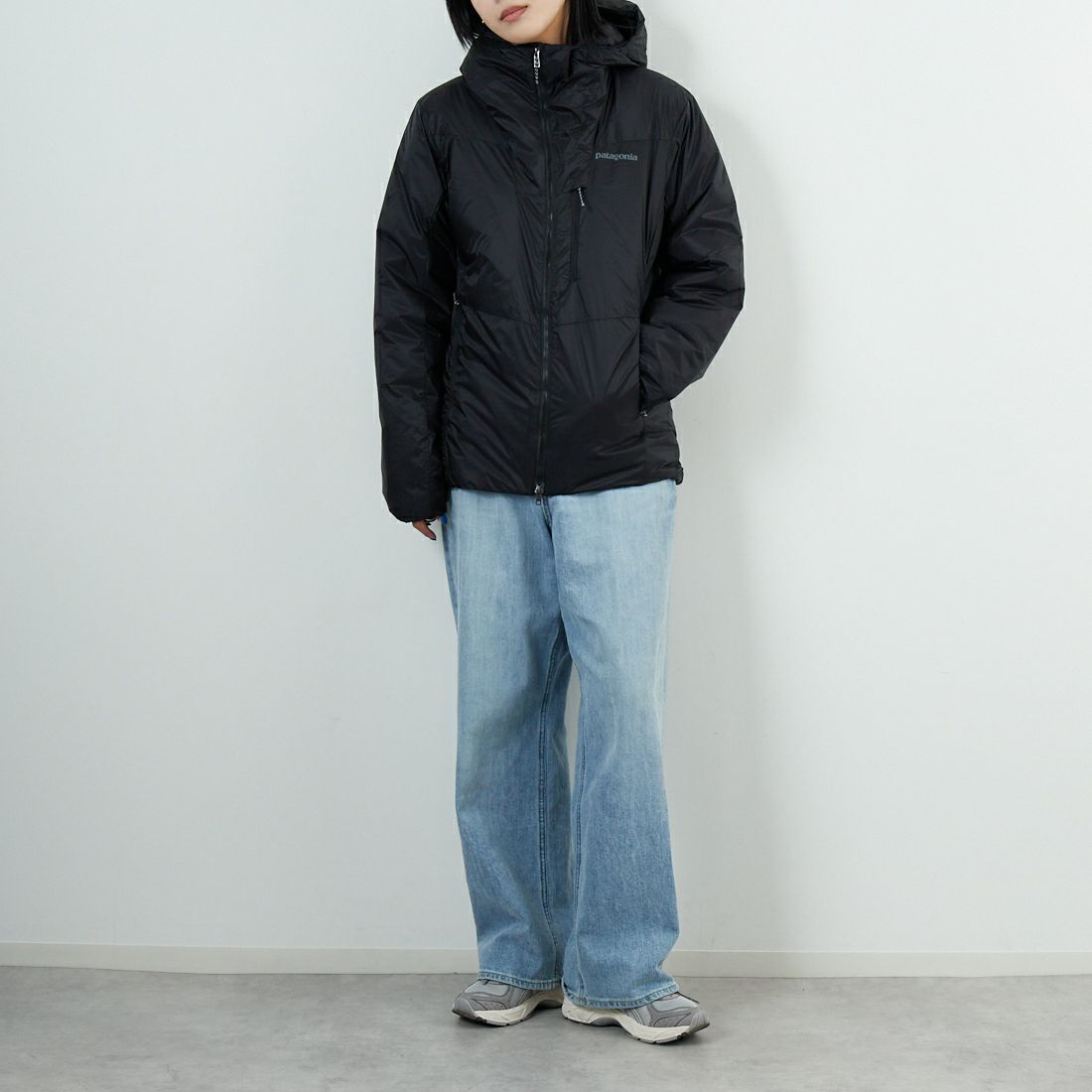 patagonia [パタゴニア] メンズ DASライトフーディ [85301] BLK &&モデル身長：167cm 着用サイズ：XS&&