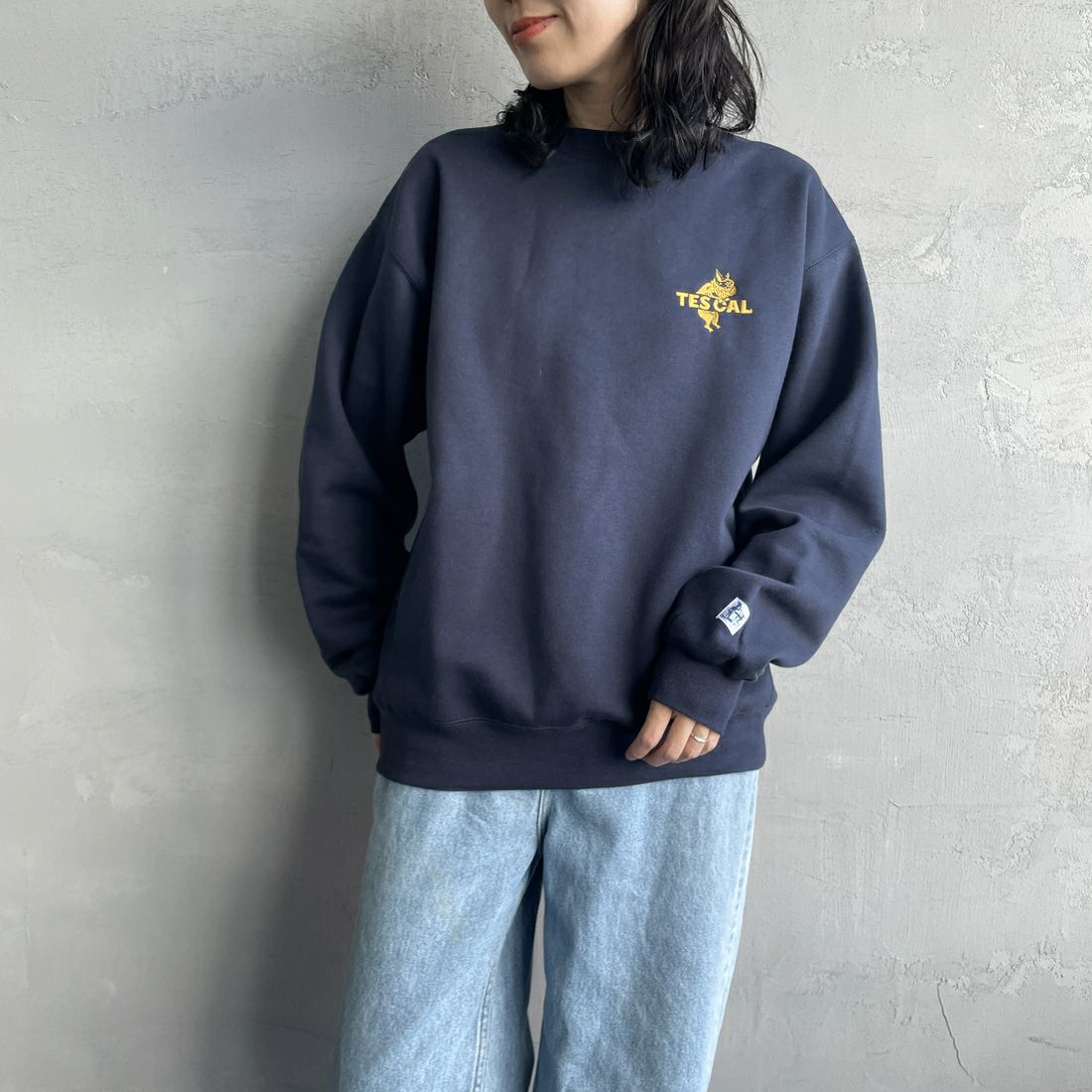 The Endless Summer [エンドレスサマー] 別注 TES CALバックロゴ刺繍スウェット [C-24774505-JF] 60 NAVY &&モデル身長：160cm 着用サイズ：S&&