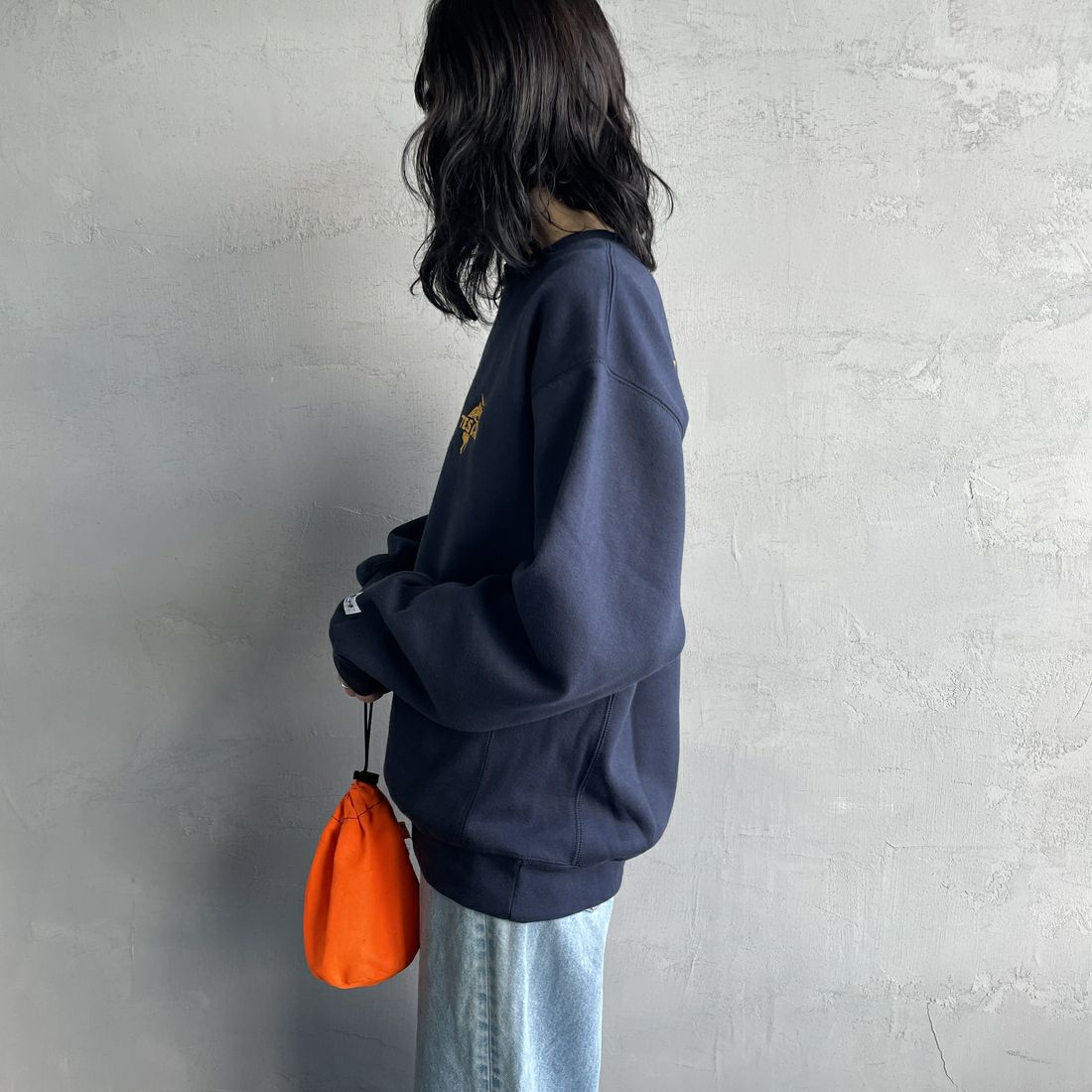 The Endless Summer [エンドレスサマー] 別注 TES CALバックロゴ刺繍スウェット [C-24774505-JF] 60 NAVY &&モデル身長：160cm 着用サイズ：S&&