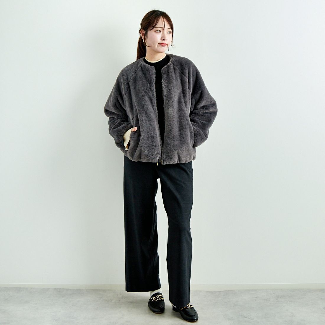 Jeans Factory Clothes [ジーンズファクトリークローズ] リバーシブルフェイクファーブルゾン [147221] 08 ﾁｬｺｰﾙ &&モデル身長：167cm 着用サイズ：F&&