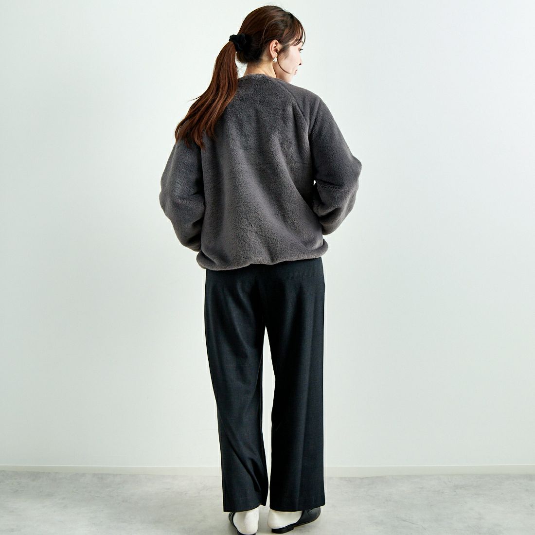 Jeans Factory Clothes [ジーンズファクトリークローズ] リバーシブルフェイクファーブルゾン [147221] 08 ﾁｬｺｰﾙ &&モデル身長：167cm 着用サイズ：F&&