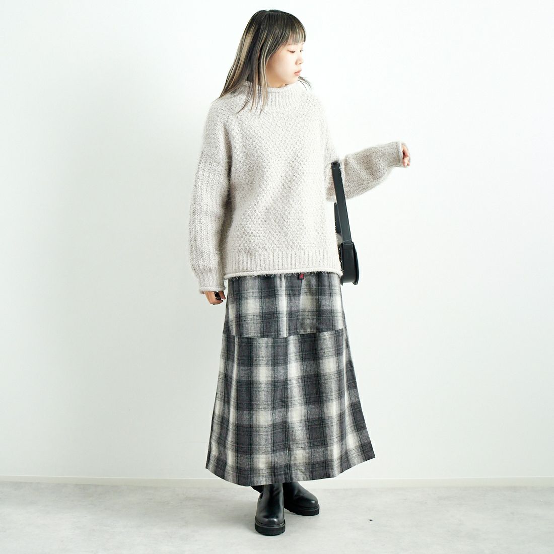 Jf Ready Made [ジェイエフレディメイド] ラメモールバスケット編みプルオーバー [3224424] ｸﾞﾚｰﾍﾞｰｼﾞｭ &&モデル身長：167cm 着用サイズ：F&&