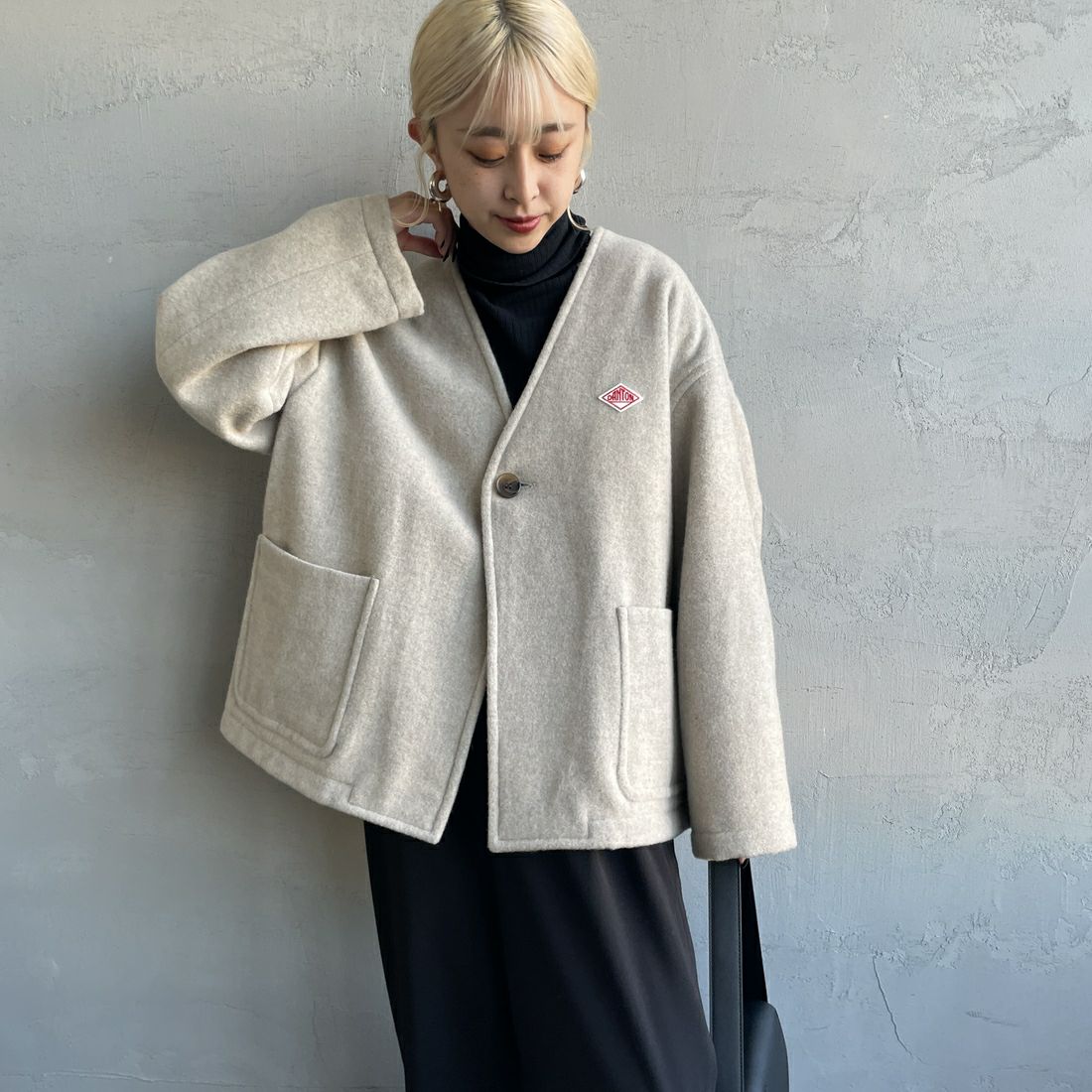 DANTON [ダントン] ウールライトパイル Vネックジャケット [DT-A0542SWP] GREY &&モデル身長：150cm 着用サイズ：36&&