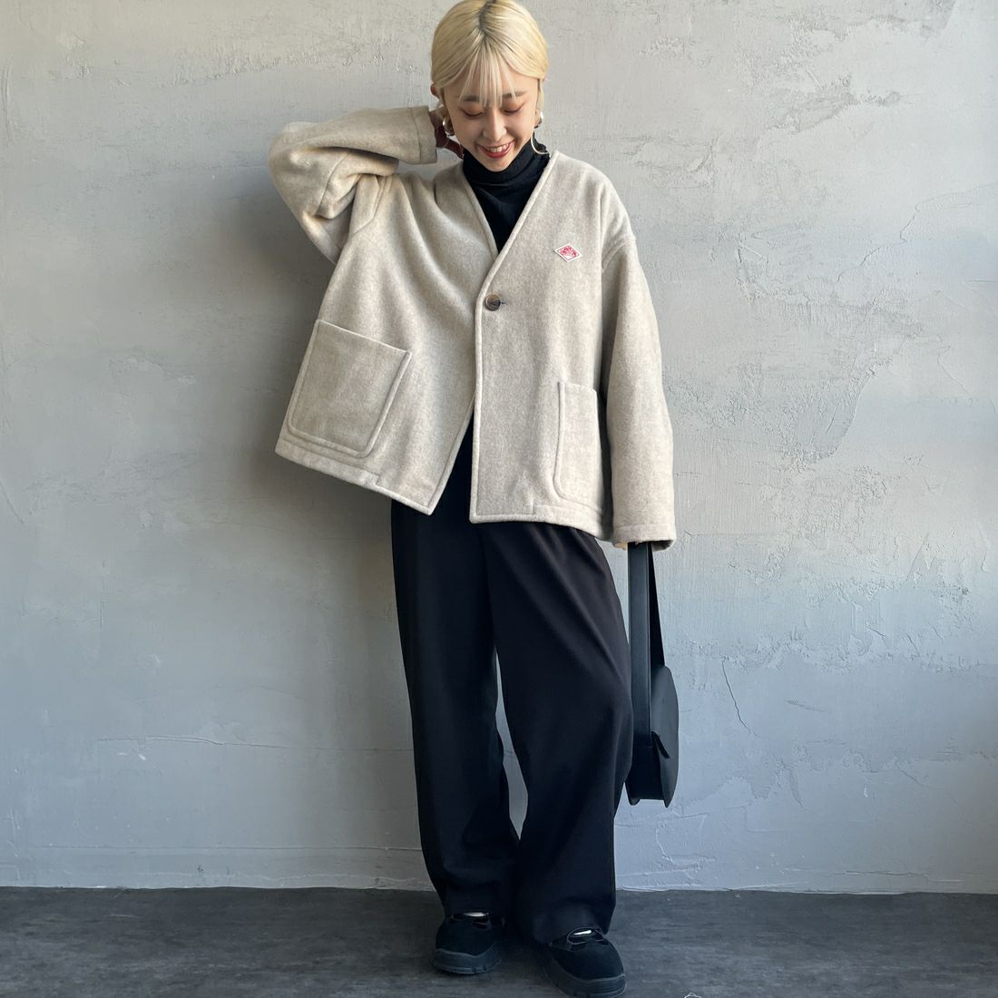 DANTON [ダントン] ウールライトパイル Vネックジャケット [DT-A0542SWP] GREY &&モデル身長：150cm 着用サイズ：36&&
