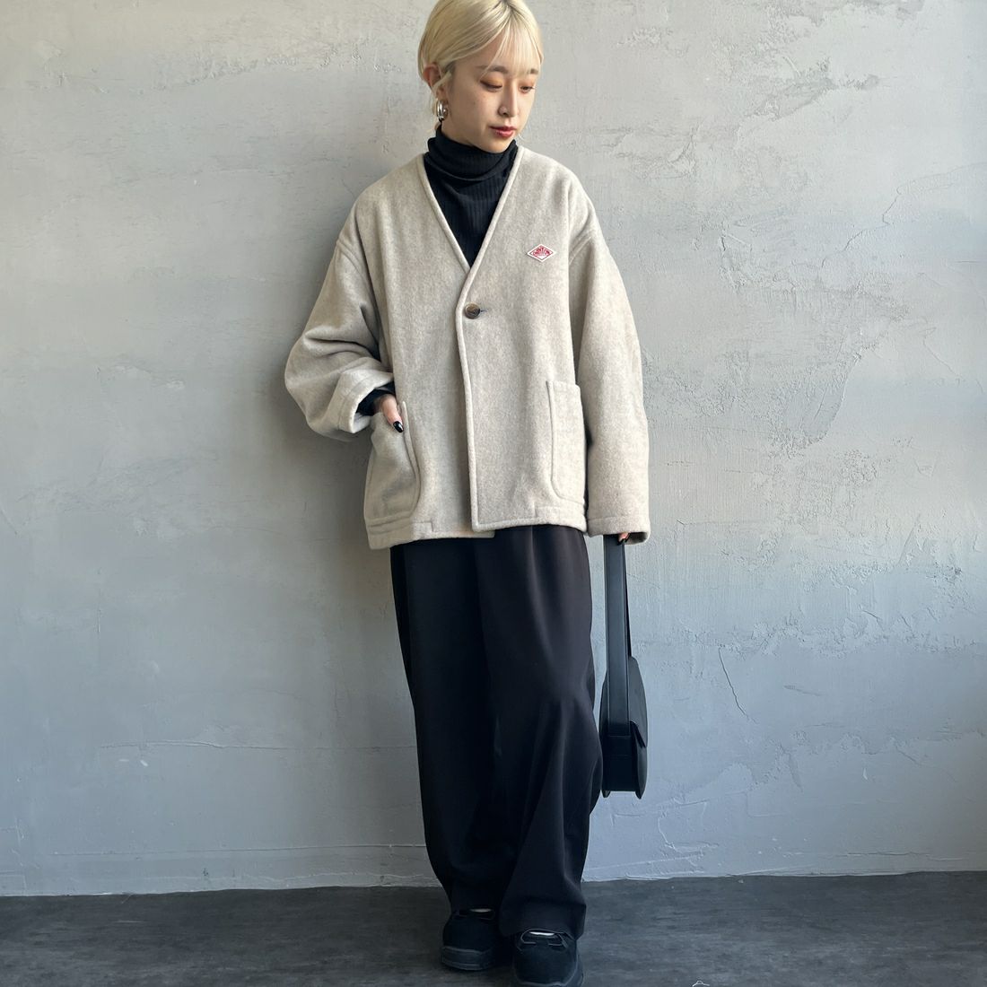 DANTON [ダントン] ウールライトパイル Vネックジャケット [DT-A0542SWP] GREY &&モデル身長：150cm 着用サイズ：36&&