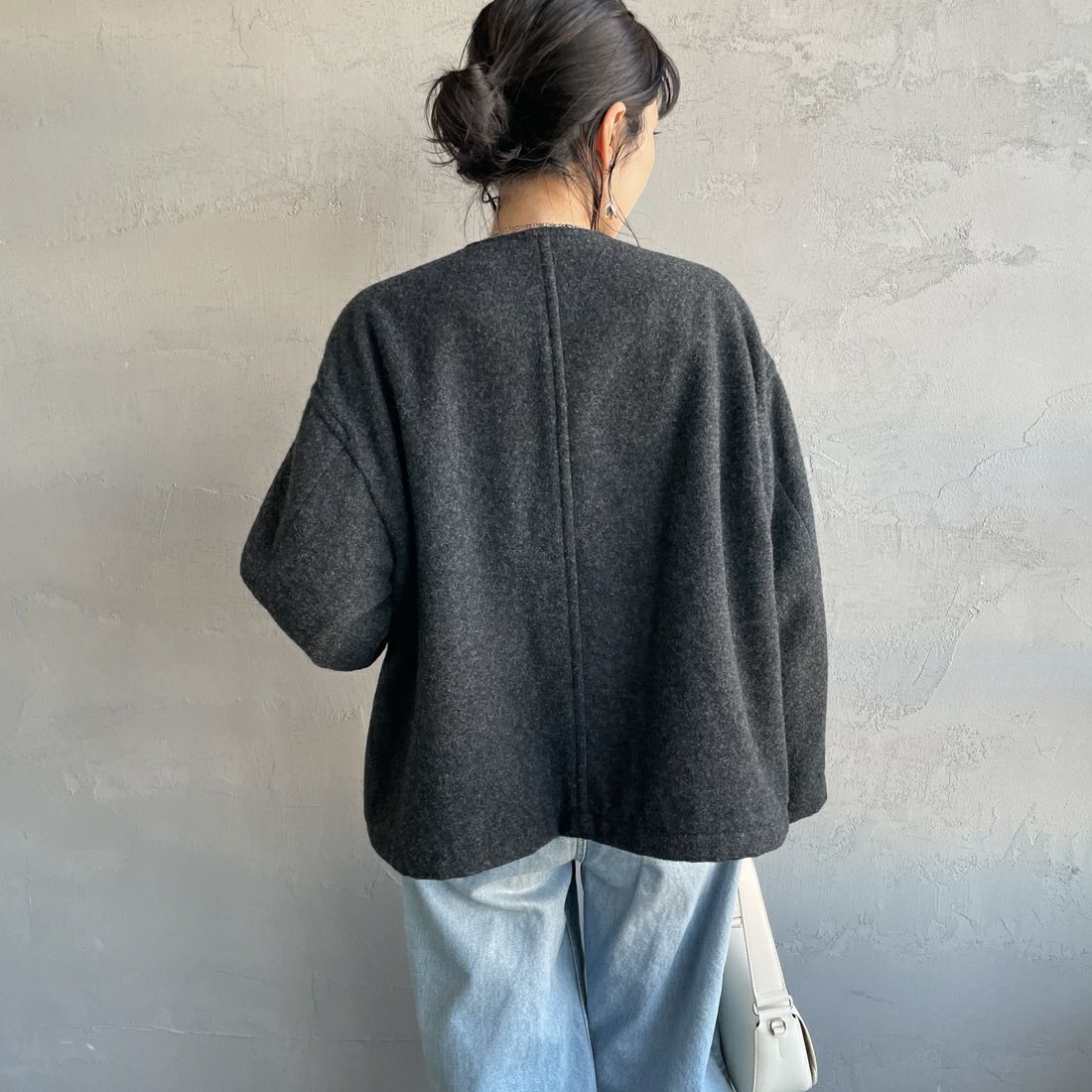DANTON [ダントン] ウールライトパイル Vネックジャケット [DT-A0542SWP] CHARCOAL &&モデル身長：160cm 着用サイズ：36&&