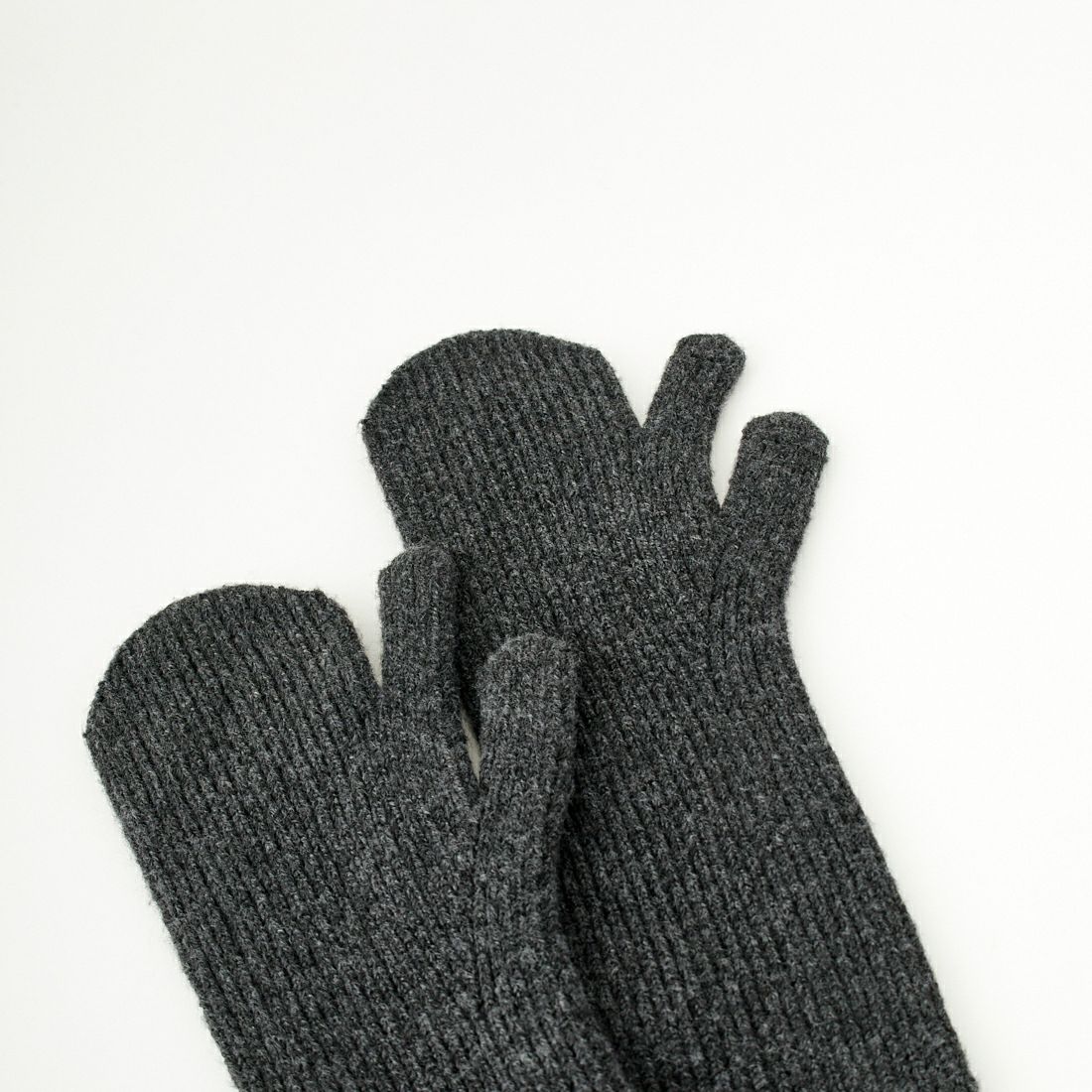 anuke [アンヌーク] リブニットアームウォーマー [62421002] C/GRY