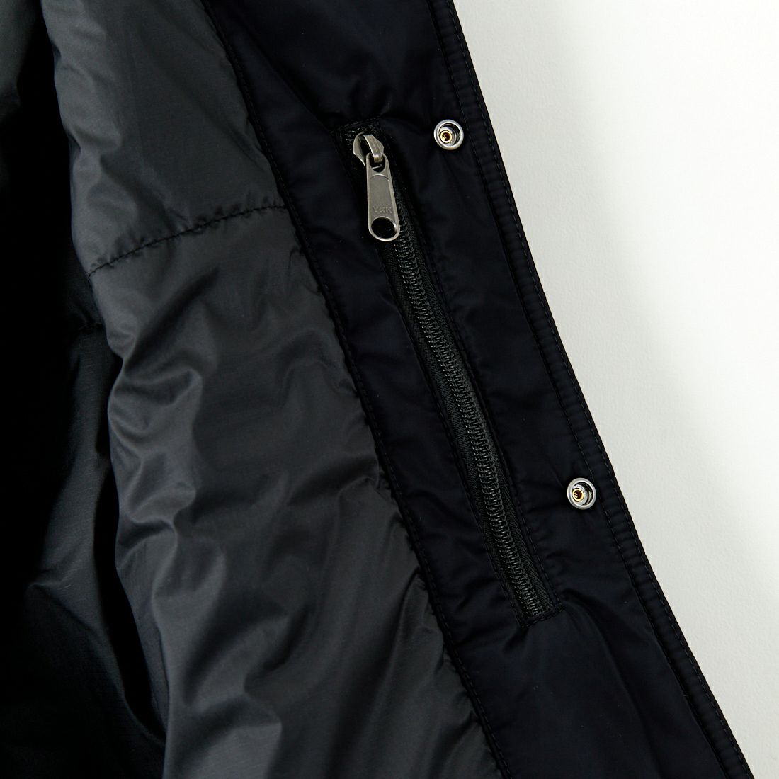 THE NORTH FACE [ザ ノースフェイス] インサレーテッドコーチジャケット [NY82450] K