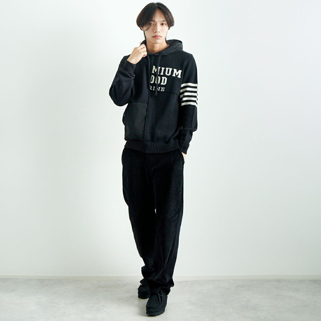 P.M.D.S. [ピーエムディーエス] 切り替えパーカー [RAISAMGA435] BLACK &&モデル身長：179cm 着用サイズ：L&&