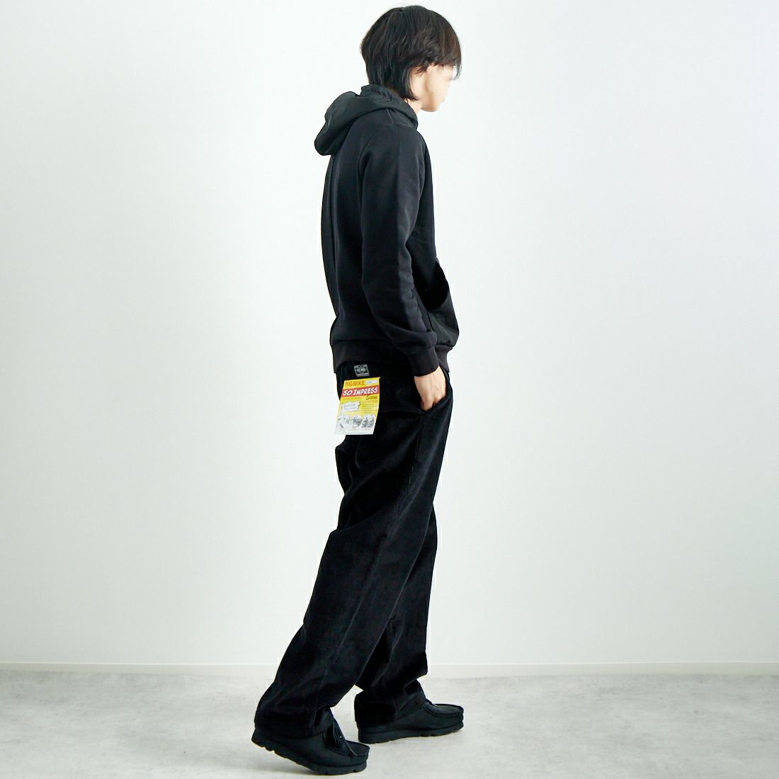 P.M.D.S. [ピーエムディーエス] 切り替えパーカー [RAISAMGA435] BLACK &&モデル身長：179cm 着用サイズ：L&&