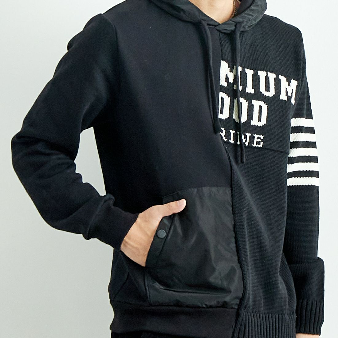 P.M.D.S. [ピーエムディーエス] 切り替えパーカー [RAISAMGA435] BLACK &&モデル身長：179cm 着用サイズ：L&&