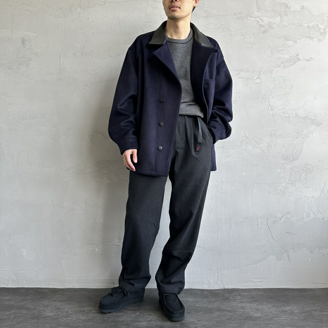 GRAMiCCi [グラミチ] ウールリラックスドプリーツドトラウザー [G4FM-P065] CHARCOAL W &&モデル身長：168cm 着用サイズ：M&&