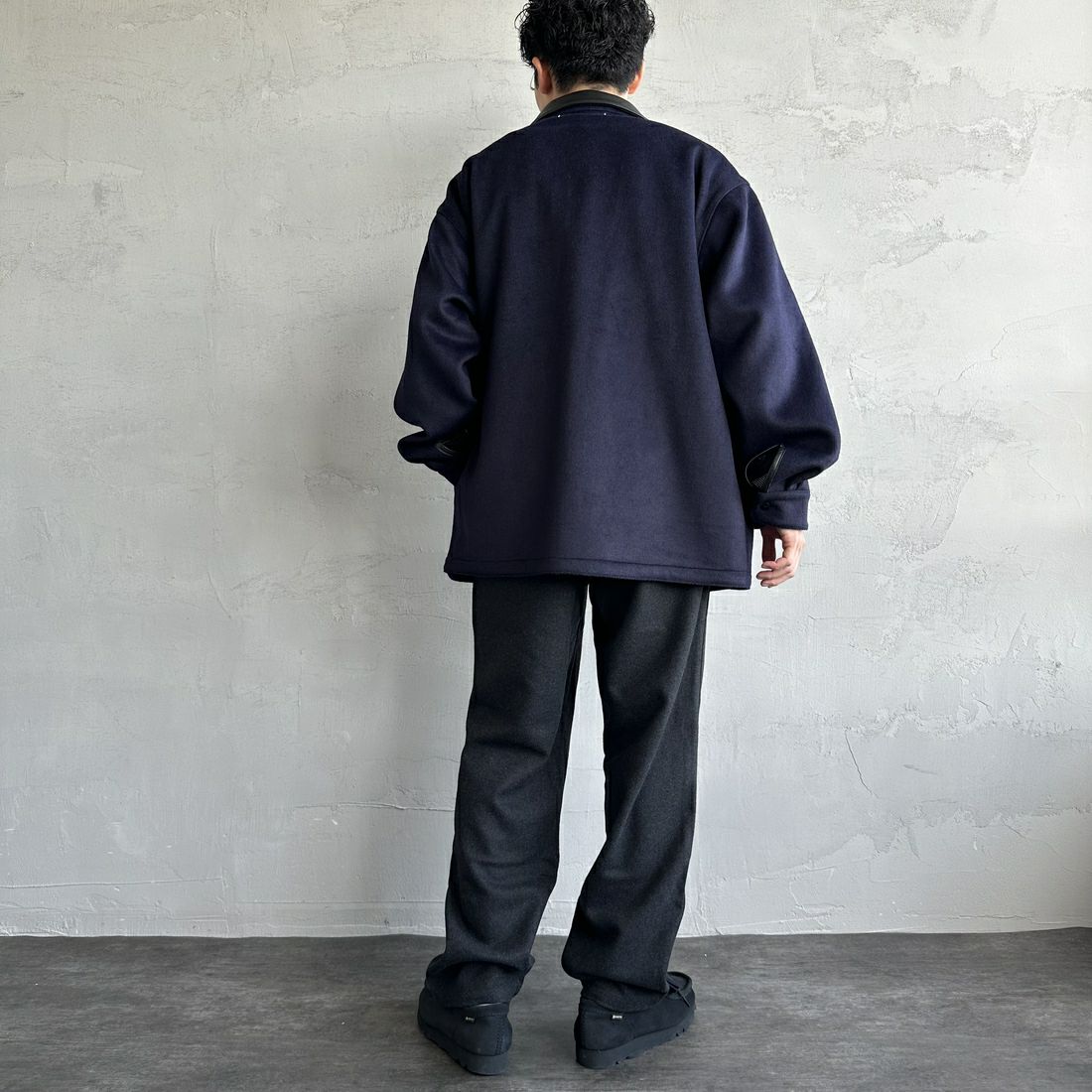 GRAMiCCi [グラミチ] ウールリラックスドプリーツドトラウザー [G4FM-P065] CHARCOAL W &&モデル身長：168cm 着用サイズ：M&&