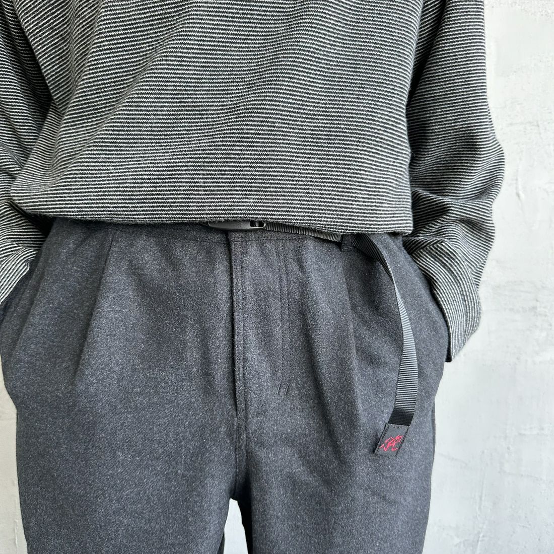 GRAMiCCi [グラミチ] ウールリラックスドプリーツドトラウザー [G4FM-P065] CHARCOAL W