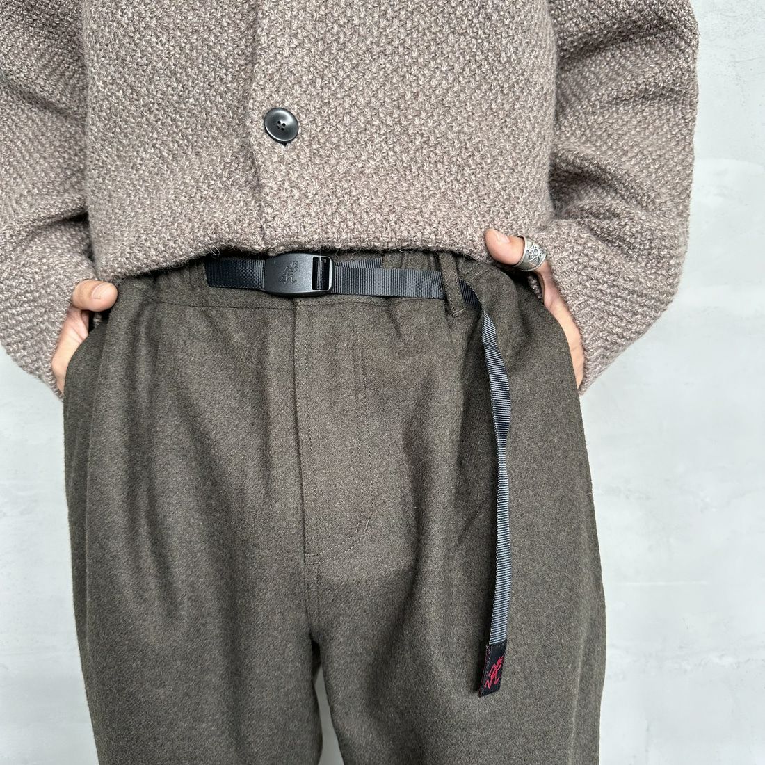 GRAMiCCi [グラミチ] ウールリラックスドプリーツドトラウザー [G4FM-P065] UMBER WOOL