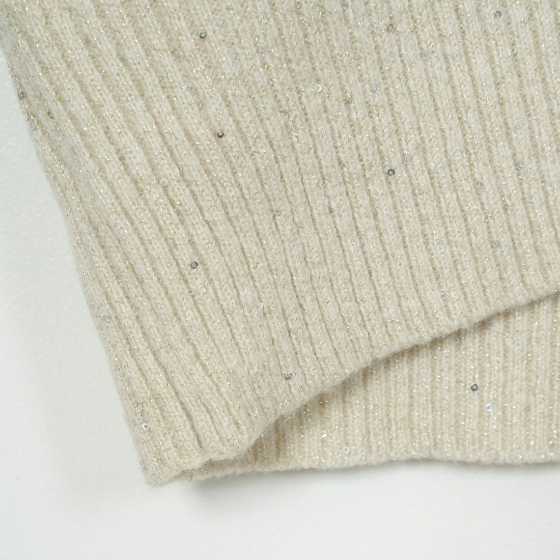 CLOCHE [クロシェ] スパンコールVネックニット [45285628] ｱｲﾎﾞﾘｰ