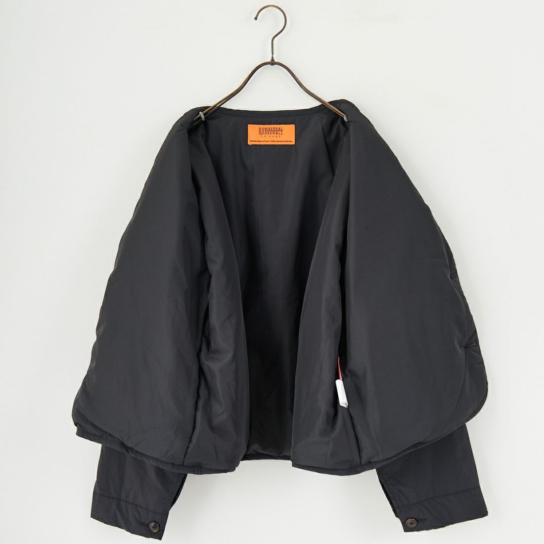 UNIVERSAL OVERALL [ユニバーサルオーバーオール] 別注 中綿入りノーカラージャケット [U2432452IN-JF] BLACK