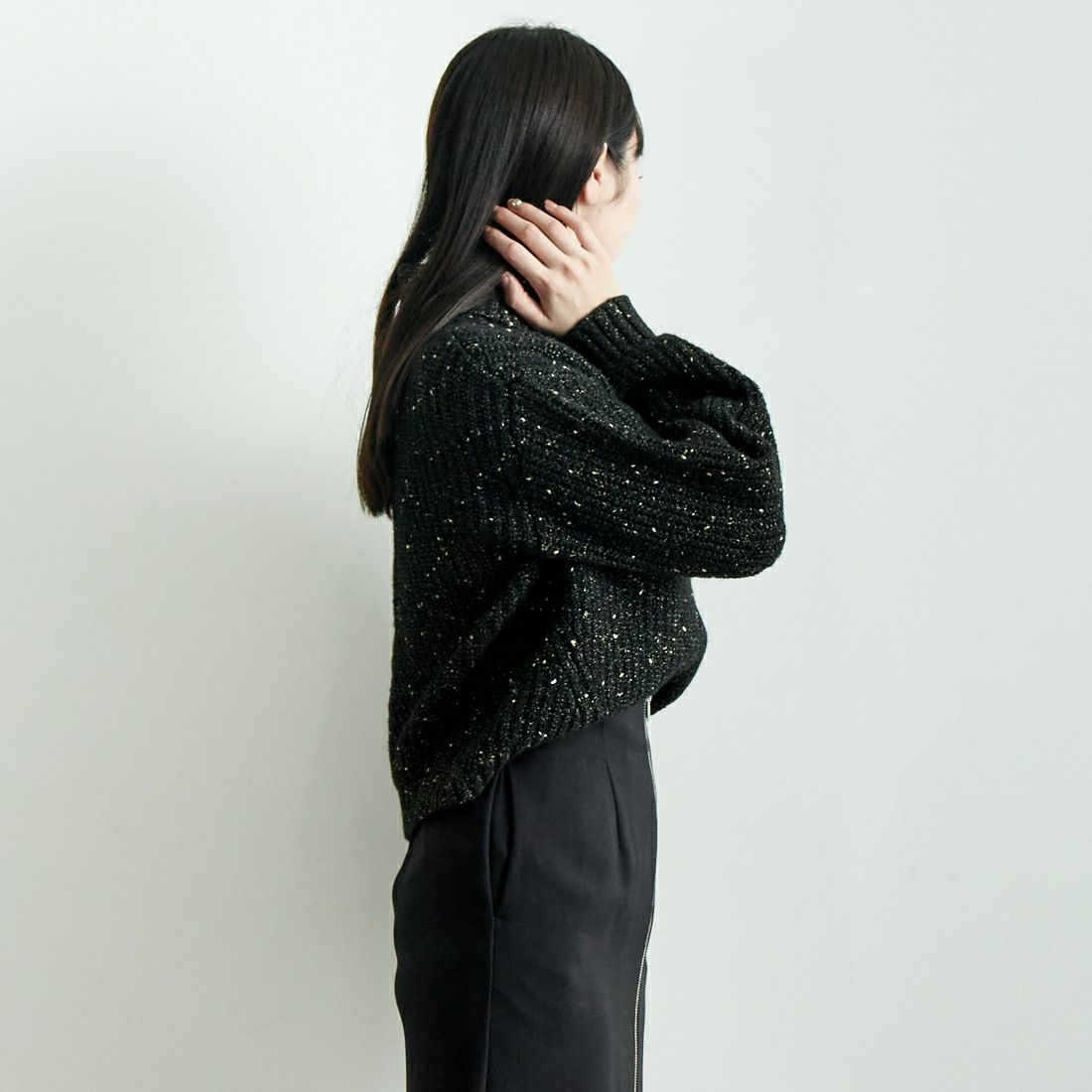 Jf Ready Made [ジェイエフレディメイド] ラメホイルタートルネックプルオーバー [3224431] ﾌﾞﾗｯｸ &&モデル身長：167cm 着用サイズ：F&&
