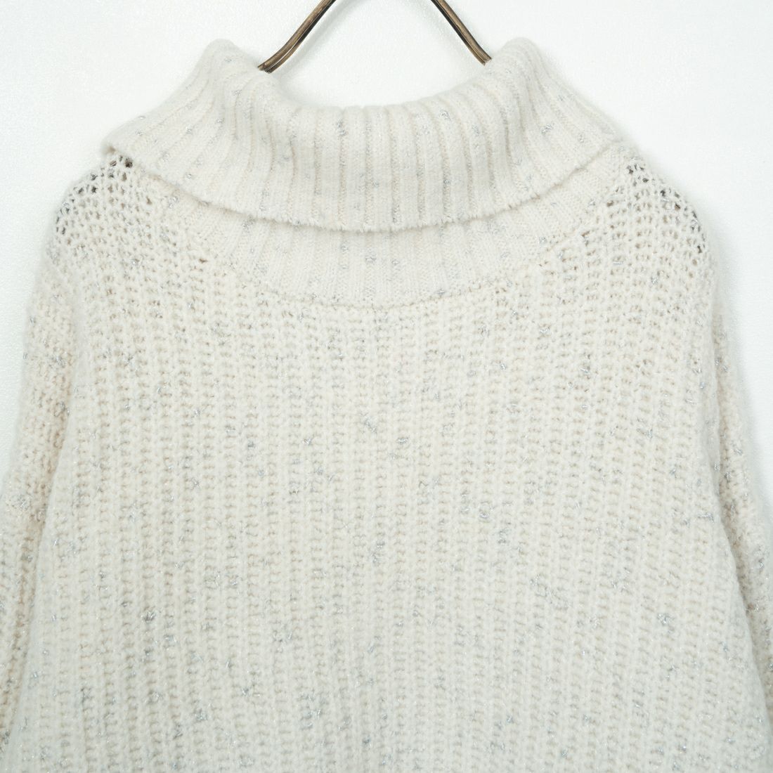 Jf Ready Made [ジェイエフレディメイド] ラメホイルタートルネックプルオーバー [3224431] ｵﾌﾎﾜｲﾄ