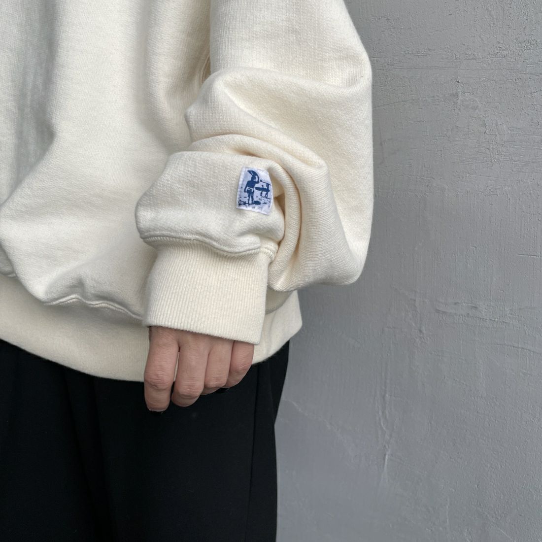 The Endless Summer [エンドレスサマー] 別注 手描き風BUHI バックプリントスウェット [FH-24774502-JF] 05 IVORY