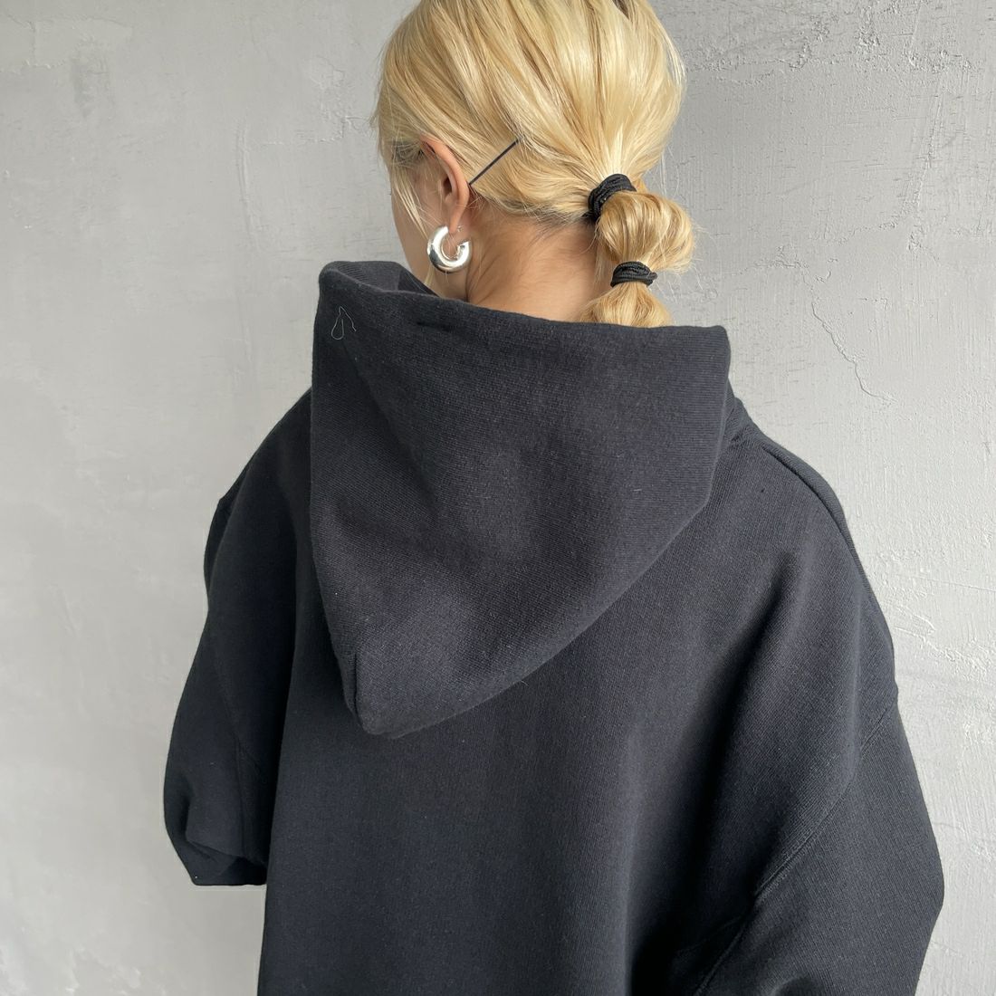 The Endless Summer [エンドレスサマー] 別注 BUHI フロッキーロゴプリント スウェットパーカー [FH-24774506-JF] 01 BLACK