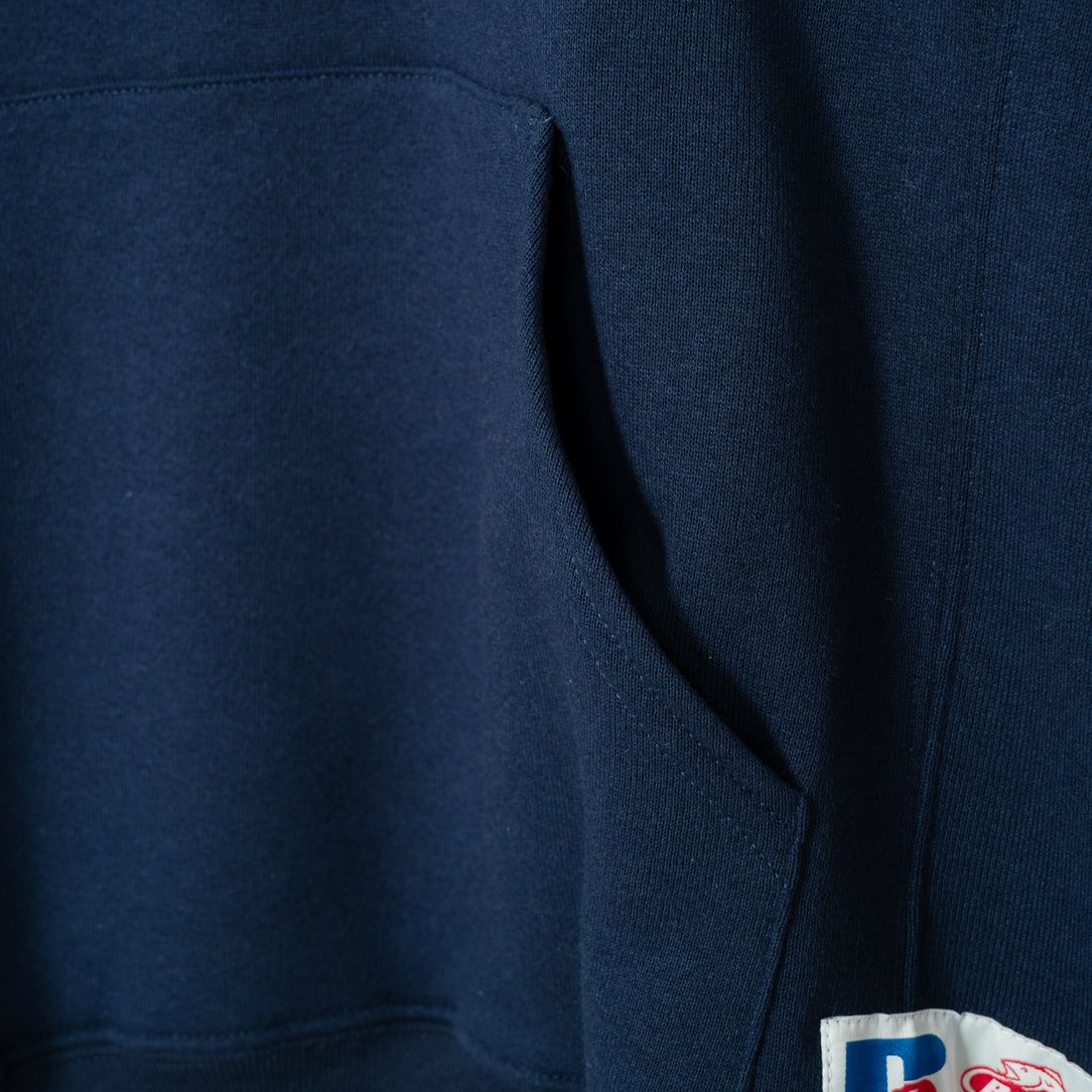 Berkley × RUSSELL ATHLETIC [バークレー × ラッセルアスレチック] 別注 バックプリント スウェットパーカー [RBK-24175IN-JF2] NAVY
