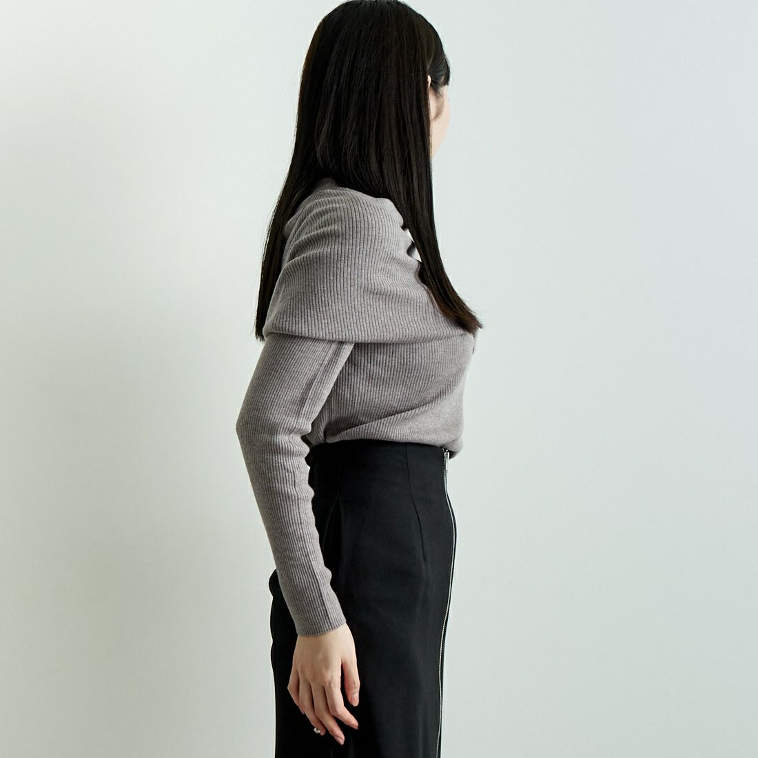 mizuiro ind [ミズイロインド] ケープカラーリブプルオーバー [4-220072] 19 L.BEIGE &&モデル身長：167m 着用サイズ：F&&