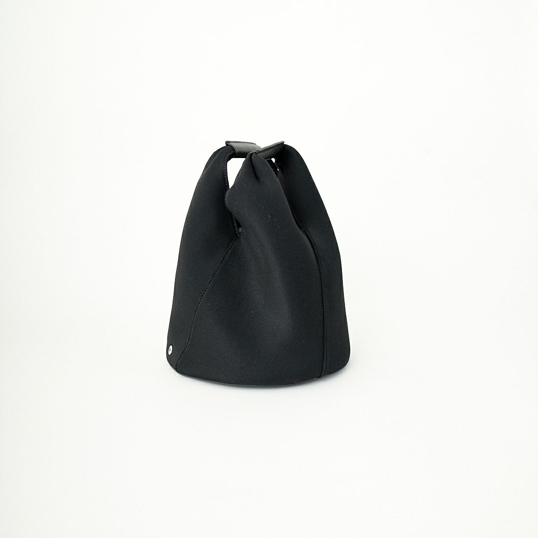 MM6 Maison Margiela [エムエムシックス メゾン マルジェラ] ジャパニーズ バケットハンドバッグ [SB6WD0027-P6414] T8013 BLAC