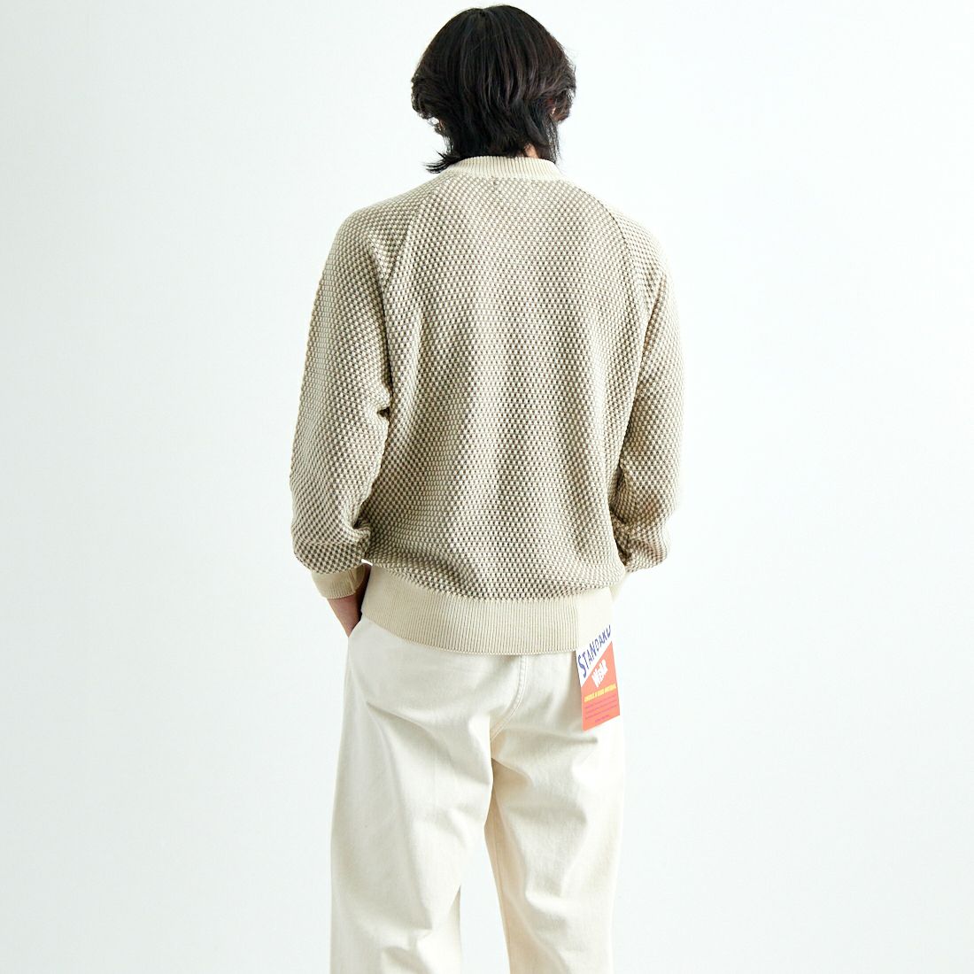 gim × JEANSFACTORY [ジム × ジーンズファクトリー] ウォッシャブルポップコーン編みクルーネックニット [24527589] 303 ｴｸﾘｭ &&モデル身長：179cm 着用サイズ：L&&