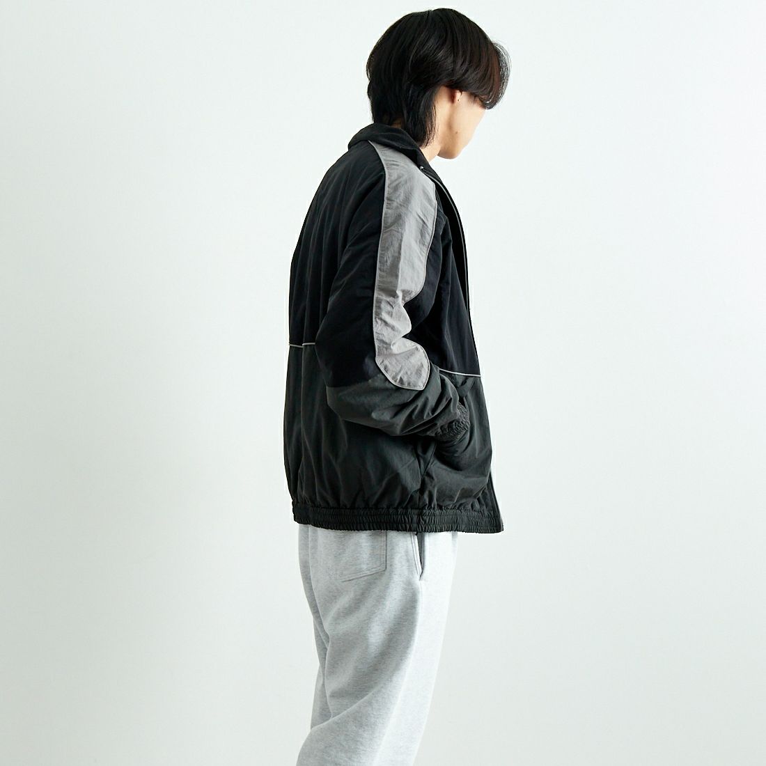 HELLO CALIF [ハローカリフ] ナイロンワッシャートラックジャケット [24412JF] BLACK &&モデル身長：179cm 着用サイズ：L&&